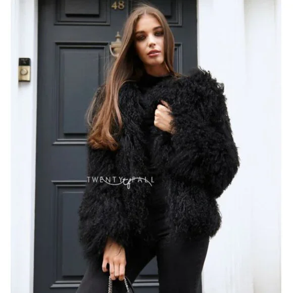 πUBER GORGE!πVTG 70s Vibe Boho Chic Black Faux Mongolian Lamb Fur Jacket - Picture 7 of 16